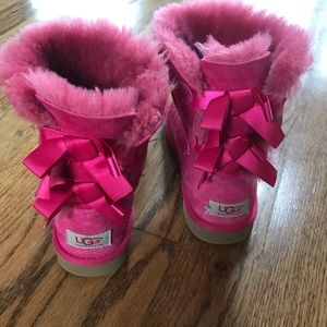 Girls pink UGGs size 3